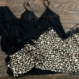 Cheetah sleep set/lingerie. Size medium. Silk.